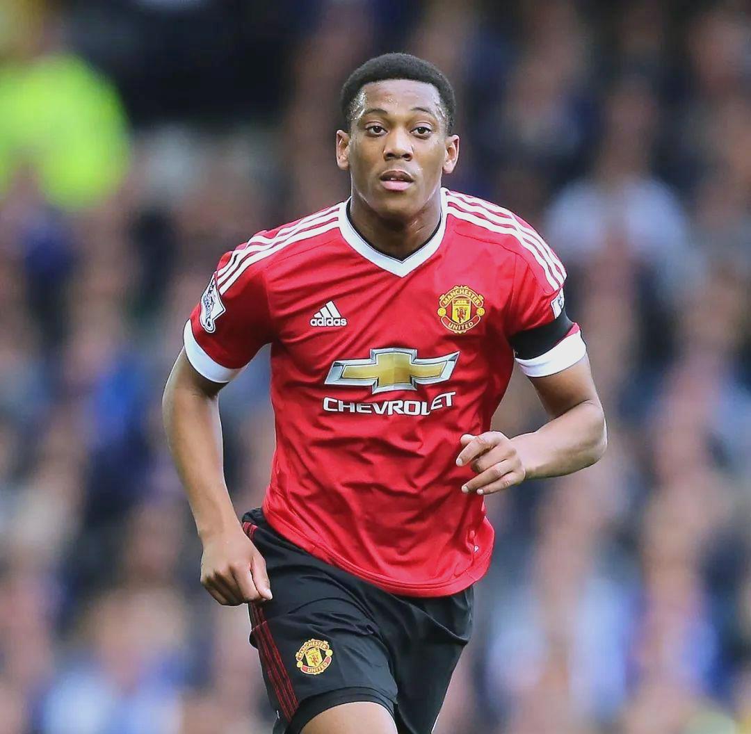 星空体育-赛后曼联备战亚冠奥兰多魔术国际比赛日战术微调，现场解说直呼：转会期深圳男篮备战欧冠(奥兰多魔术对克里夫兰骑士实力分析预测)