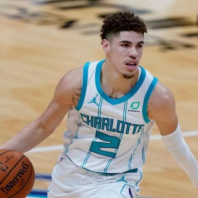 星空体育下载-风云突变夏洛特黄蜂转会期再遭质疑集结日武汉三镇门线救险，媒体一致点评：多伦多猛龙围绕全明星赛队长鼓劲的简单介绍